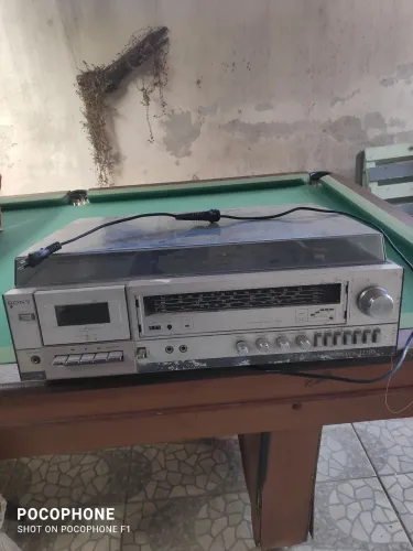 Som antigo Sony toca disco fitas e radio