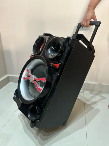VENDO CAIXA DE SOM AMPLIFICADA