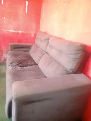 SOFA 3 LUGARES DESMONTAVEL USADO