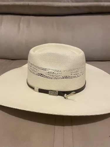 Troco ou vendo Chapéu ELDORADO NOVO