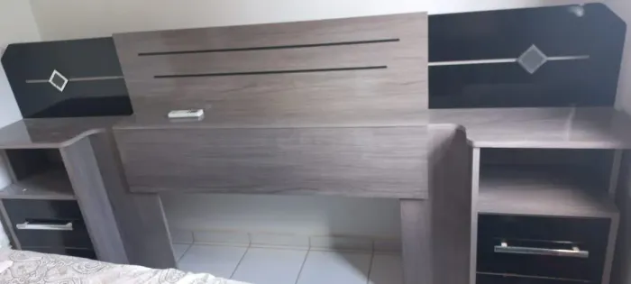 Vendo cabeceira semi-nova