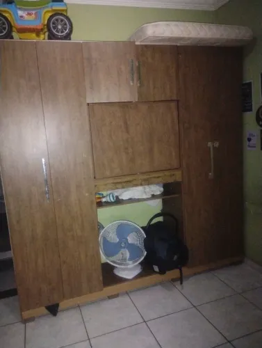 Vende_ se guarda roupa de casal seminovo
