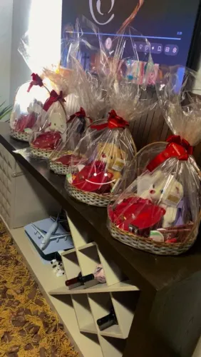 Cesta de chocolate cacau show dia dos namorados 