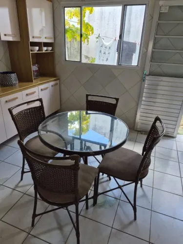 Mesa de vidro toda boa