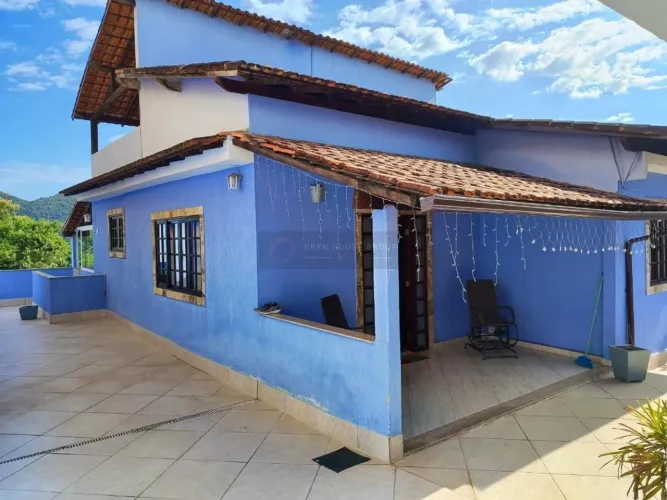 Casa à Venda em Santa Bárbara