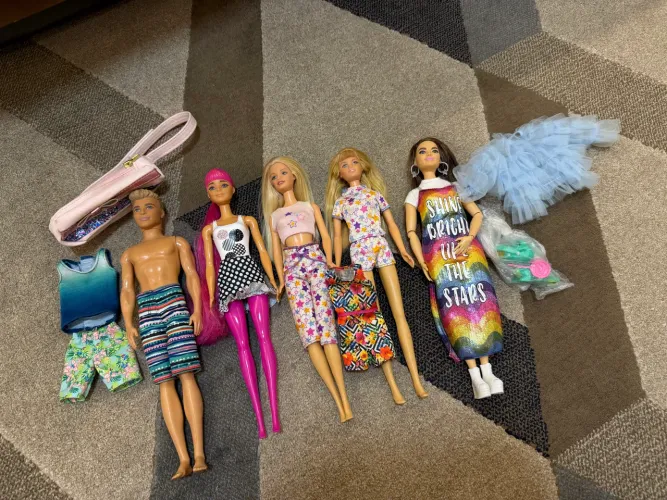 LOTE DE BRINQUEDOS BARBIE 