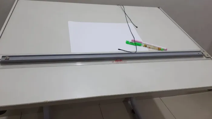 Mesa de Desenho Tridente Profissional