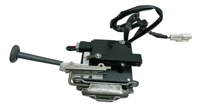 Trava Banco Traseiro Direito Subaru Forester Ano 2009 2010 Preto