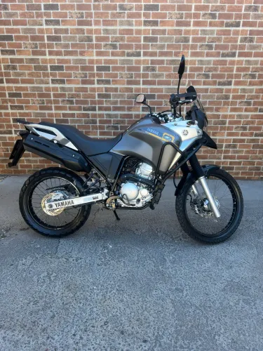 Yamaha Ténéré 250 2016 ? 39.400 km ? Impecável ? Manual e Chave Reserva