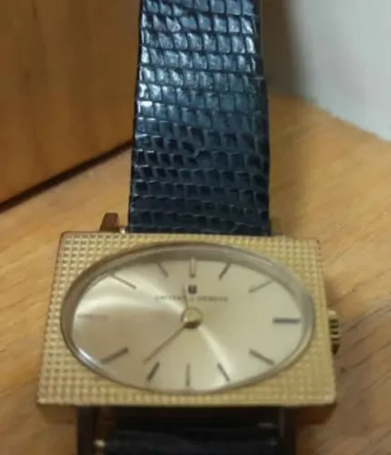 Relogio Pulso Feminino Universal Geneve a Corda * Relíquia funcionando  *