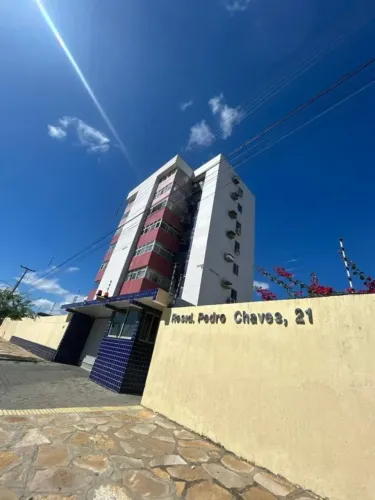 Imóvel para aluguel e venda possui 99 metros quadrados com 3 quartos em Centro - Mossoró -