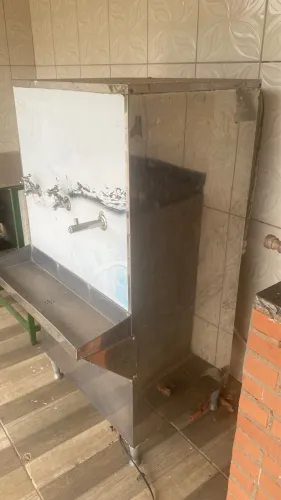 Bebedouro industrial