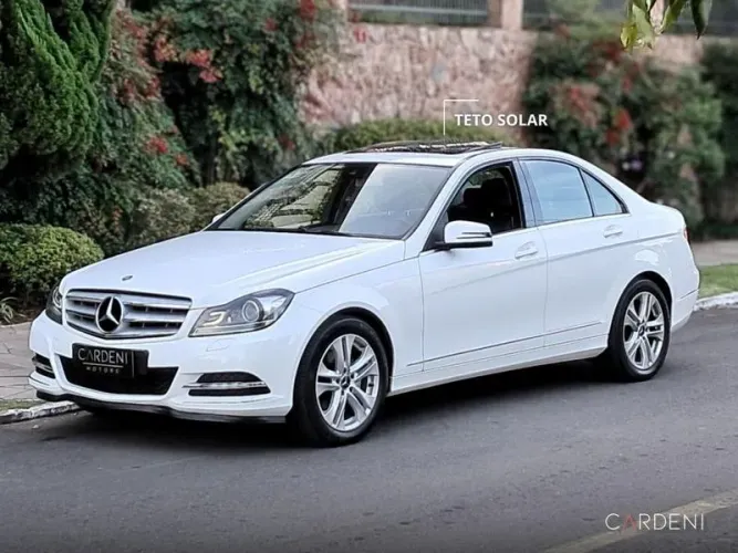 Mercedes-Benz C-200 CGI Avantgarde 1.8 16V 184cv Aut. 2013