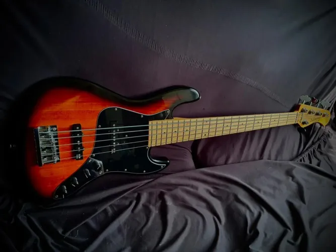 Baixo Sadowsky Metroexpress Jazz Bass (music man, fender)