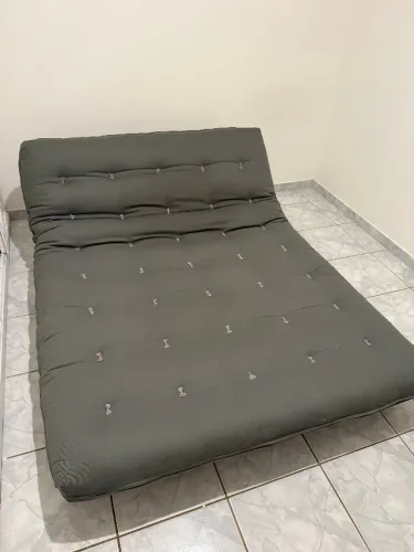 Futon Japonês - Sofá Cama Casal Tsuruya em Madeira Maciça, Seminovo (menos de 1 ano)