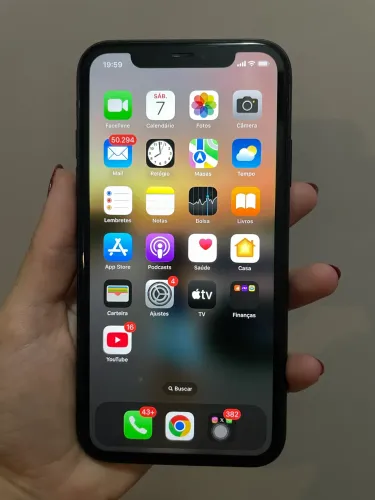 iPhone 11 (preto)
