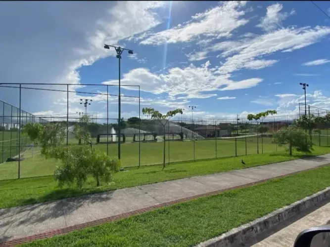 Lote Plano e Muito bem localizado no condomínio- JARDINS VENEZA