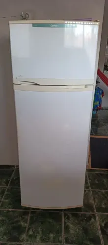 Geladeira Consul degelo manual precisando colocar o gás