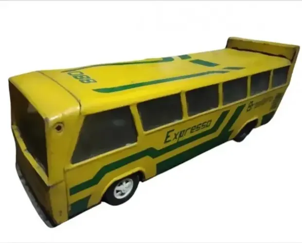 Miniatura Ônibus Lata Expresso Brasileiro Bandeirante 880 1/50