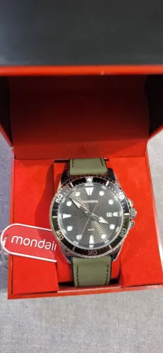 Relogio nondaine diver/militar novo