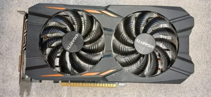 Gigabyte - GTX 1050 2Gb OC (Overclock de fábrica)