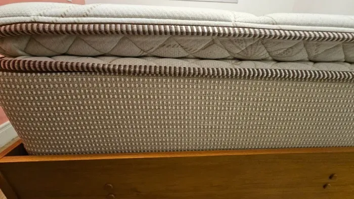 Colchão Luckspuma e Base Cama Queen em MDP