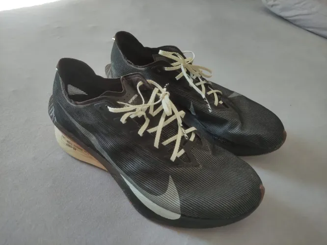 Tenis de corrida vaporfly 04
