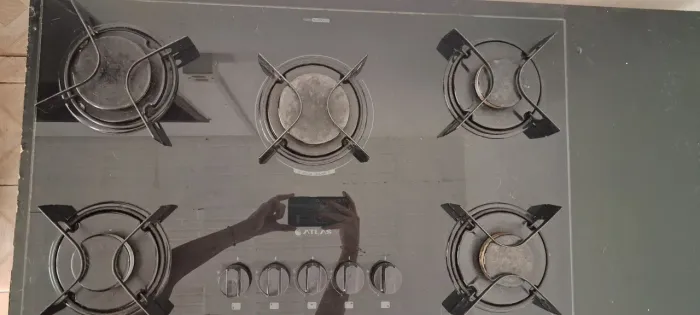 Cooktop 5 Bocas Atlas Agile Up com Mesa De Vidro A Gás Preto Bivolt