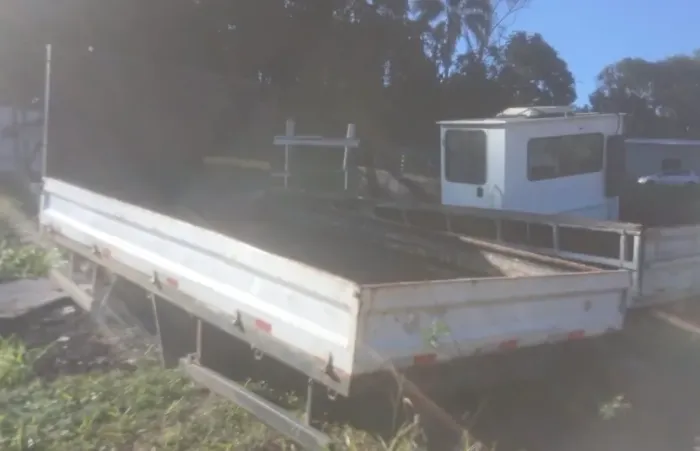 Carroceria de ferro 4,50 metros