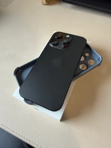 iPhone 16 Pro 128GB preto