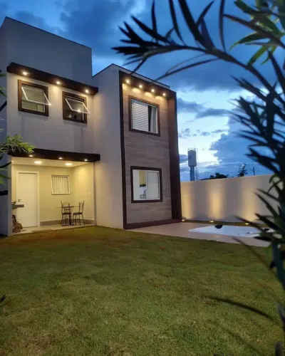 Casa de condomínio para venda com 105 metros quadrados com 2 quartos em Centro - Aragoiâni