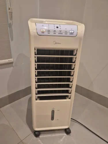 Umidificador de ar Midea