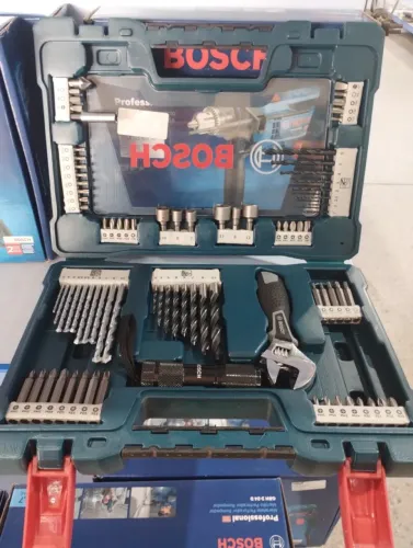 JOGO DE BITS E BROCAS V-LINE TITANIO 83 PECAS - BOSCH 
