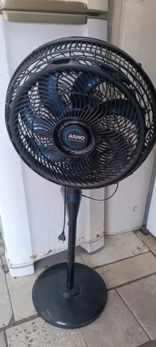 Ventilador Arno coluna