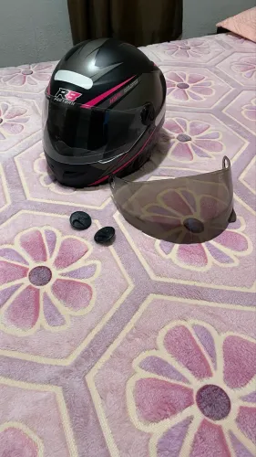 Capacete tamanho 58