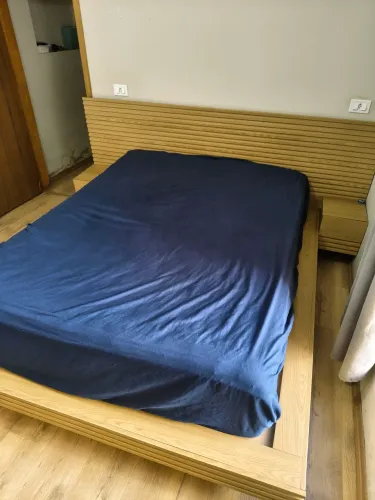 Cama, colchão e guarda roupa 