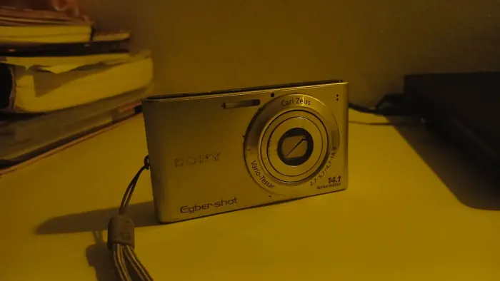 Sony Cyber-shot DSC-W320, câmera digital de 14.1MP