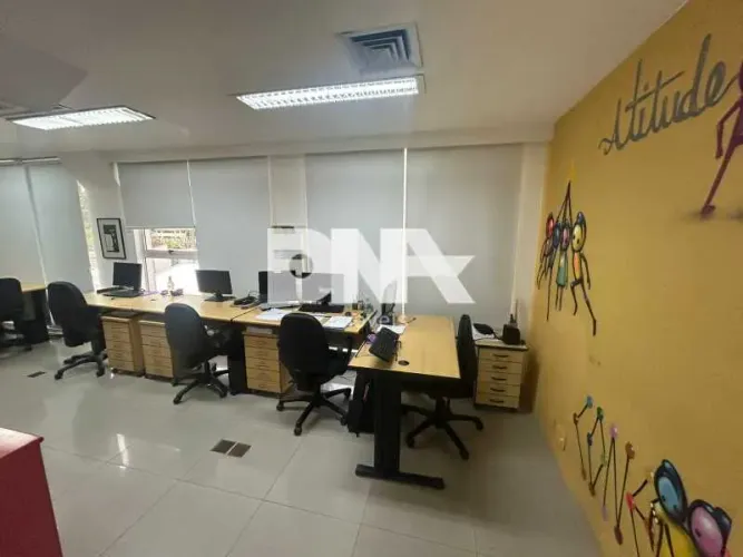Sala : / Comercial / Jardim Botânico