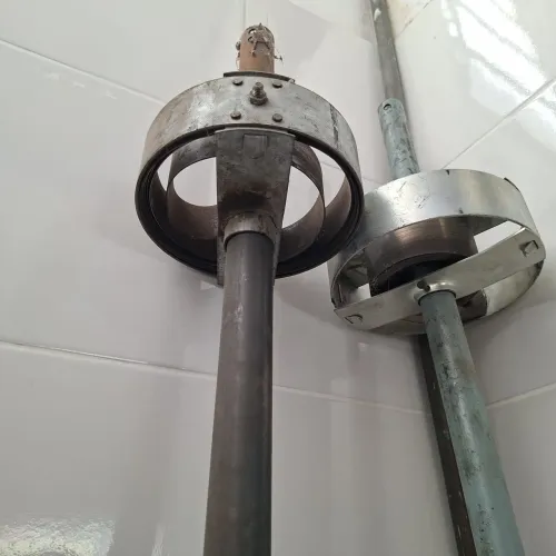 Mola para porta de comércio