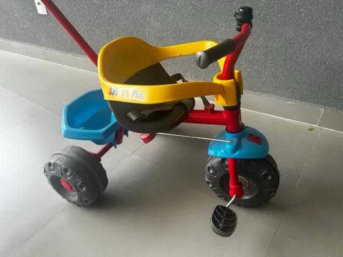 Triciclo de Passeio Infantil Bandeirantes Vermelho e Azul
