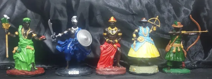 Pack de imagens de entidades e orixás 5 unidades de 10cm cada em resina 3D