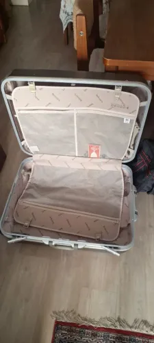 Mala de viagem japonês forte