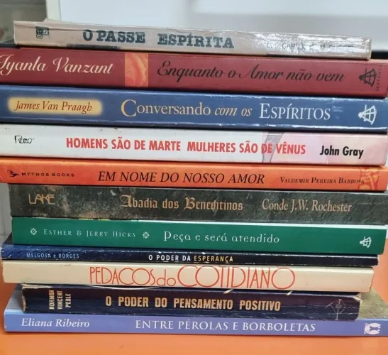 Lote 31 Livros Espiritualidade, Autoajuda e Finanças (Cury, Cortella, Kardec)