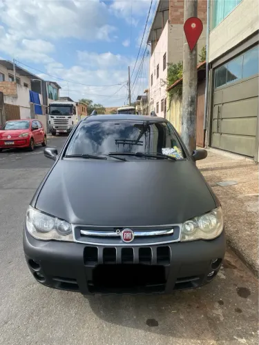 Fiat Strada Trekking 1.8 MPI Flex 8V CS 2005