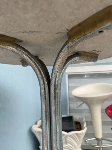 Mesa Bistrô Tampo de Granito 