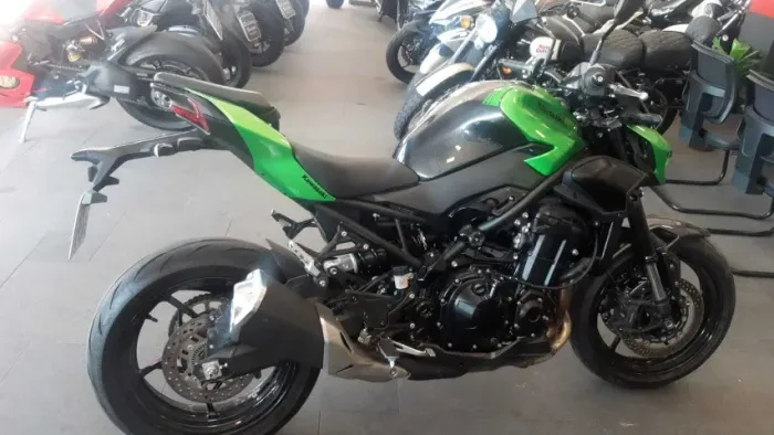 KAWASAKI Z 900 RARIDADE
