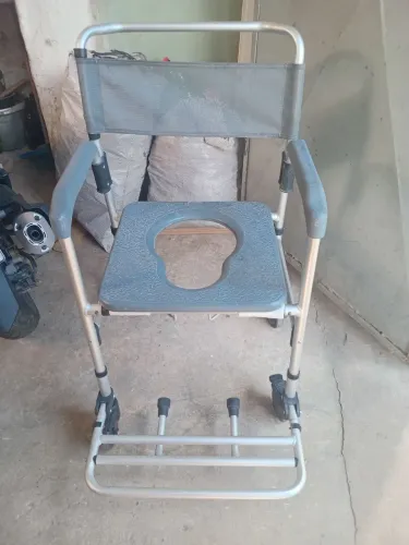 Cadeira pra banho 