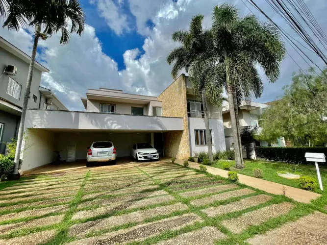 Sobrado em Jardim Florença - Goiânia - GO