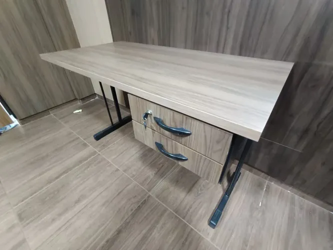 Mesa reta escritório com gavetas 120x60 Entregamos com taxa de frete 