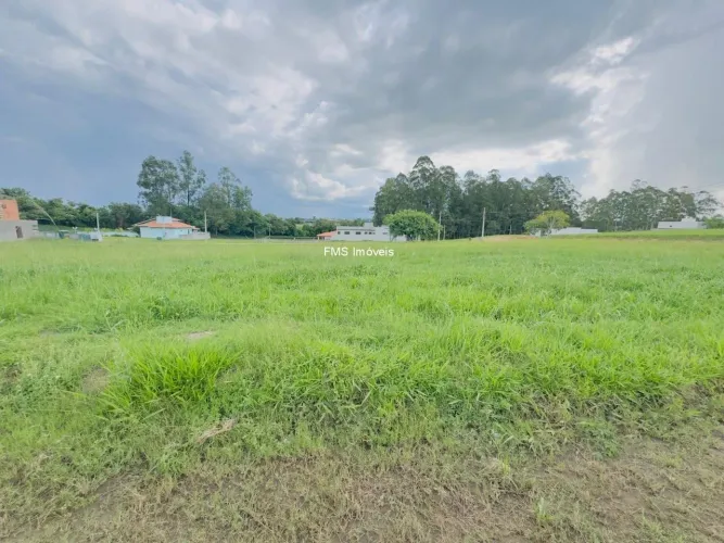 Terreno à venda no condomÍnio Ninho Verde 1 com 420m² de área